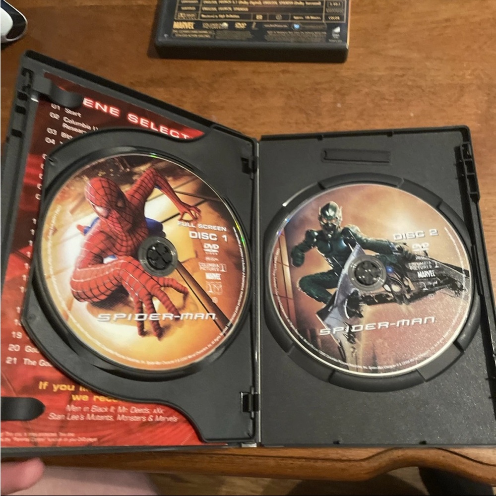 Spider-Man DVD Set - Picture 4 of 6